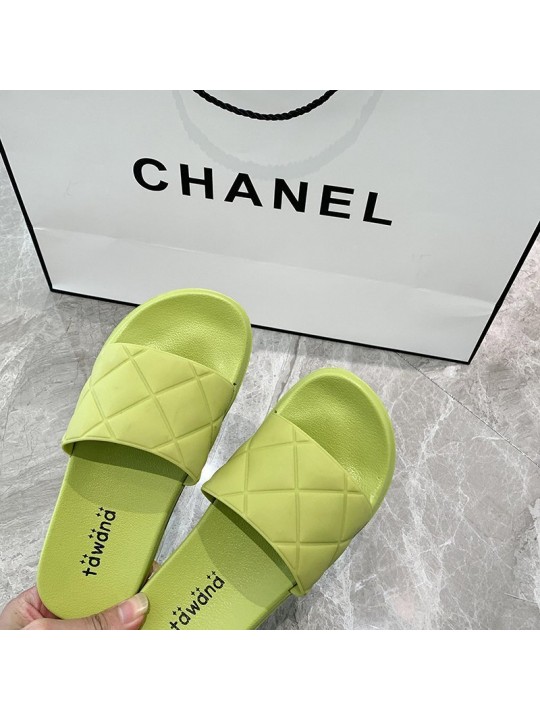 Women Casual Diamond Stitch Solid Color Flat House Slippers