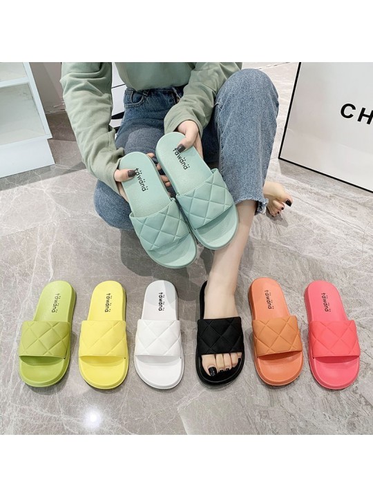 Women Casual Diamond Stitch Solid Color Flat House Slippers