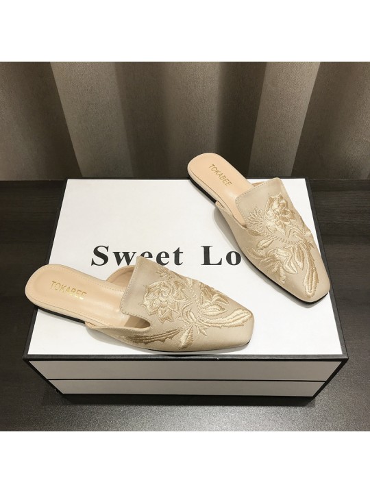 Women Fashion Vintage Plus Size Floral Embroidered Cover Toe Flat Muller Shoes